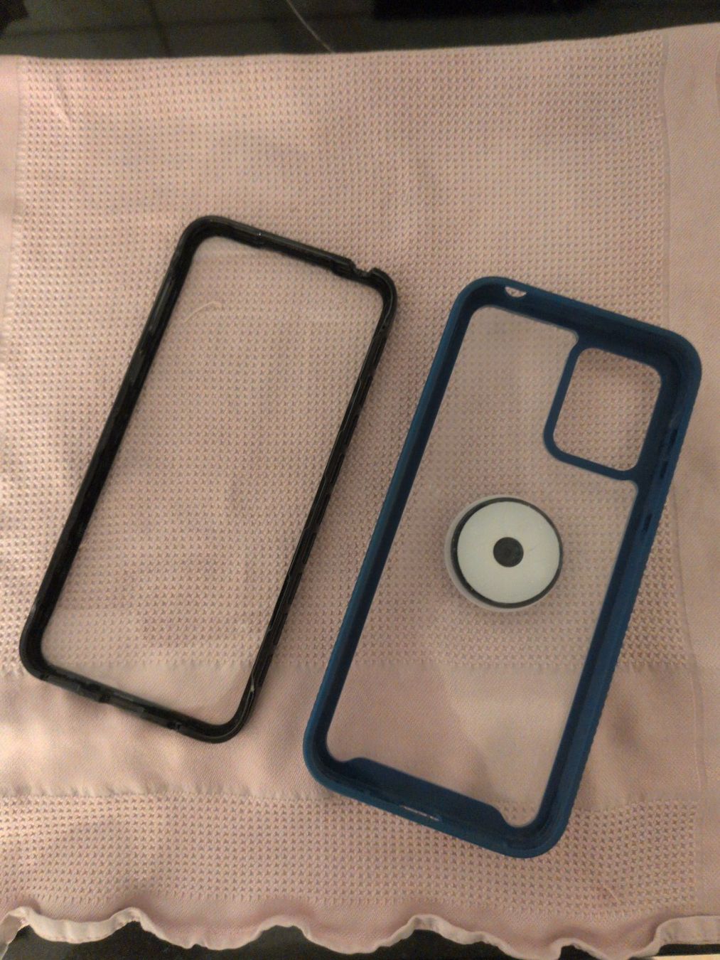 Motorola Portables: Motorola Moto E13 – D'occasion à Hildisrieden par schumsung 3