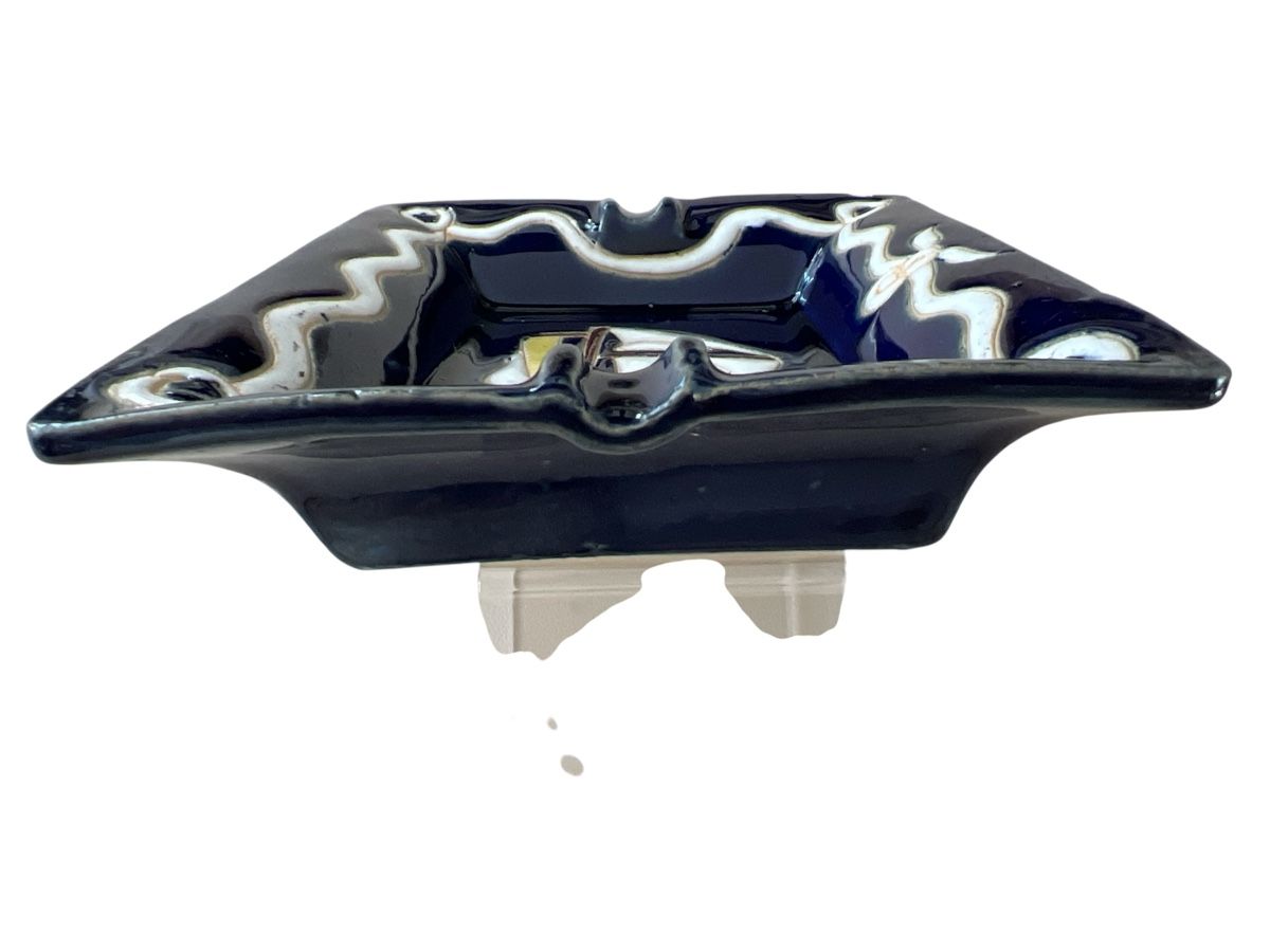 Tutte le decorazioni: Unique Vintage Dark Blue Handmade Ceramic Ashtray – Usato da Zürich venduto da mel_nbh7 2