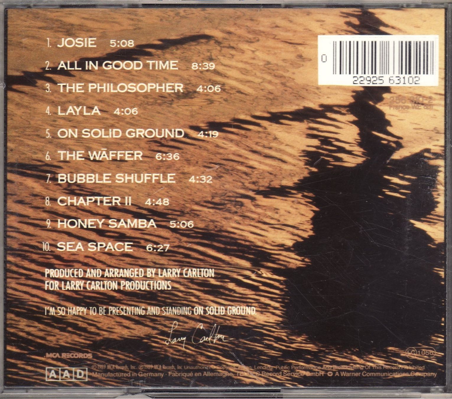 CD: Larry Carlton – On Solid Ground – Nuovo (secondo la descrizione) da Boussens venduto da catfood01 1