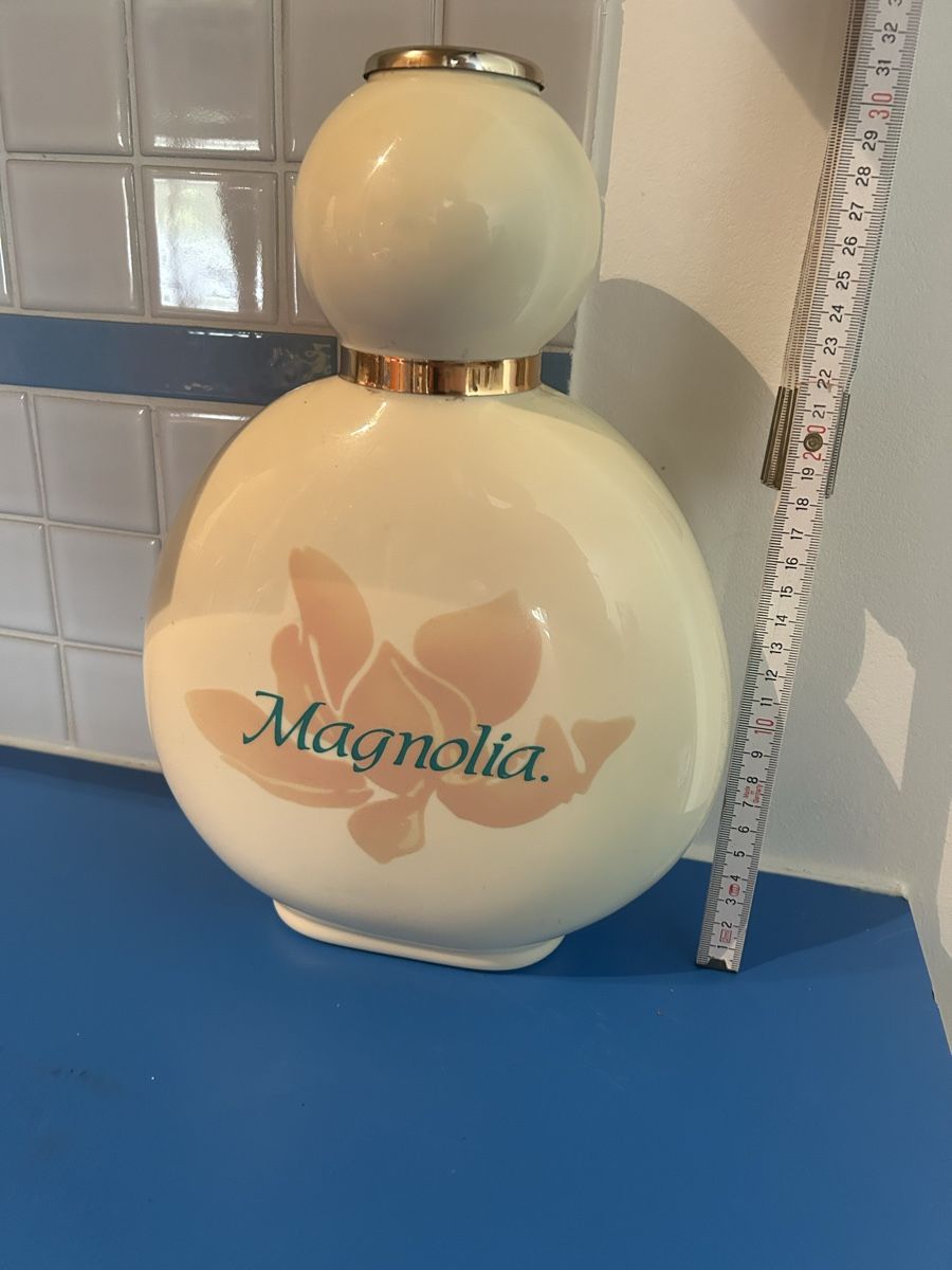 Parfum & Eau de Toilette: Gosse Werbeflasche vom Parfüm Magnolia   – Gebraucht aus Bülach von larson27