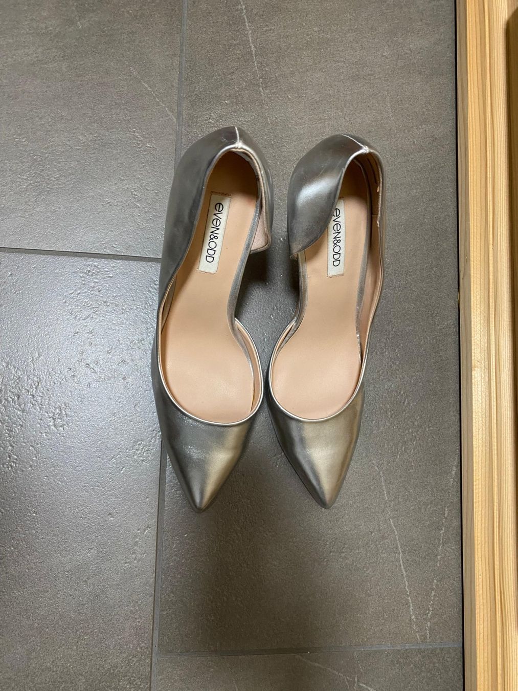 Scarpe da donna: Damen Schuhe mit Absatz silber – Usato da Vicosoprano venduto da abc258 3
