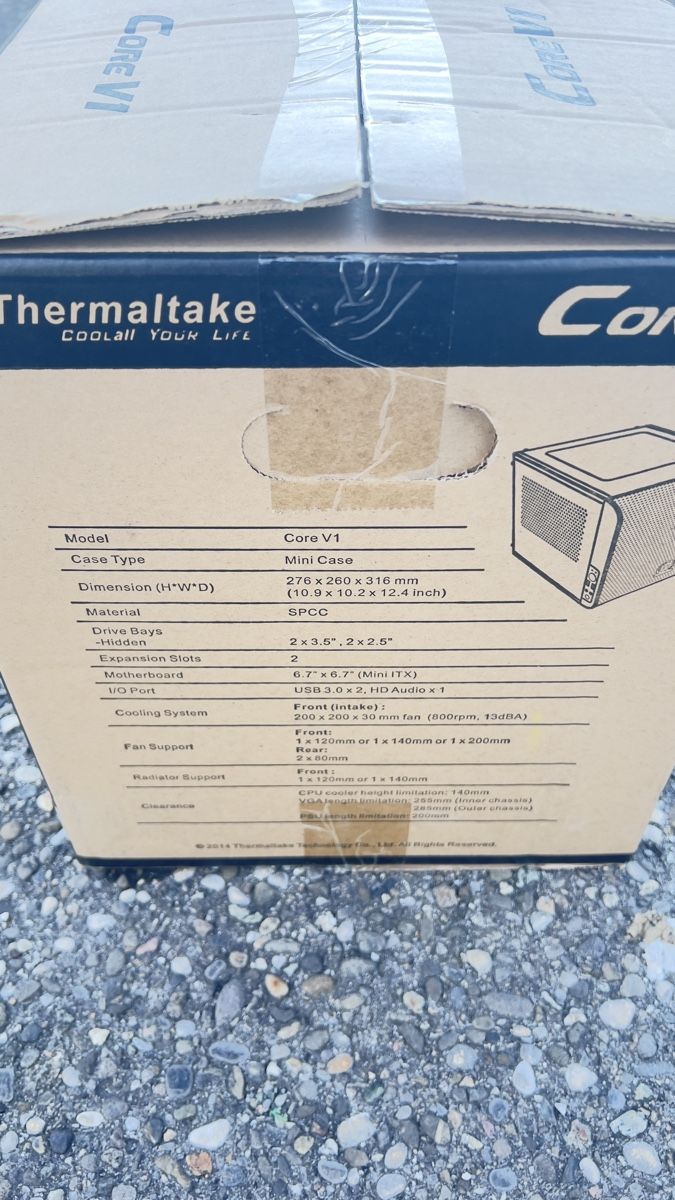 Thermaltake Custodie: Thermaltake Core V1 Snow Edition - Mini-ITX Gehäuse – Nuovo (secondo la descrizione) da Madiswil venduto da SWISS_49.B 6