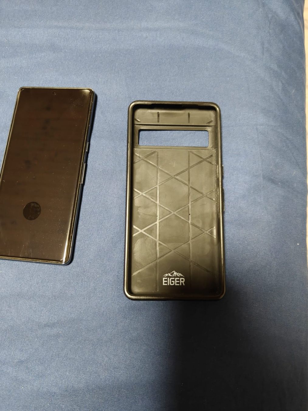 Google Handys / Smartphones: Google Pixel 7 Pro Schwarz + Eiger Schutzhülle – Gebraucht aus Recherswil von kau_td6d 5