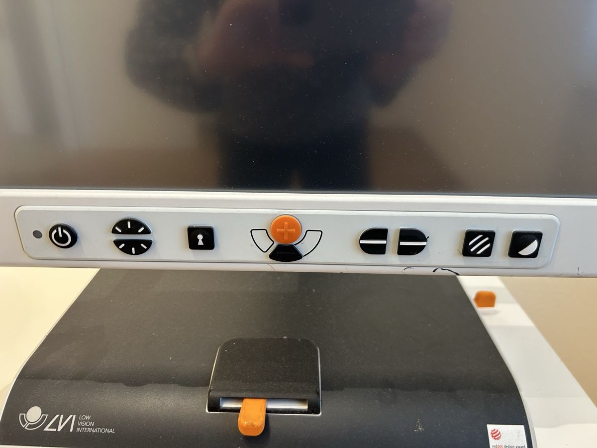 Monitor: MagniLink Vision Basic FHD 24" Bildschirm Lesegerät – Usato da Henggart venduto da Humlikon 1