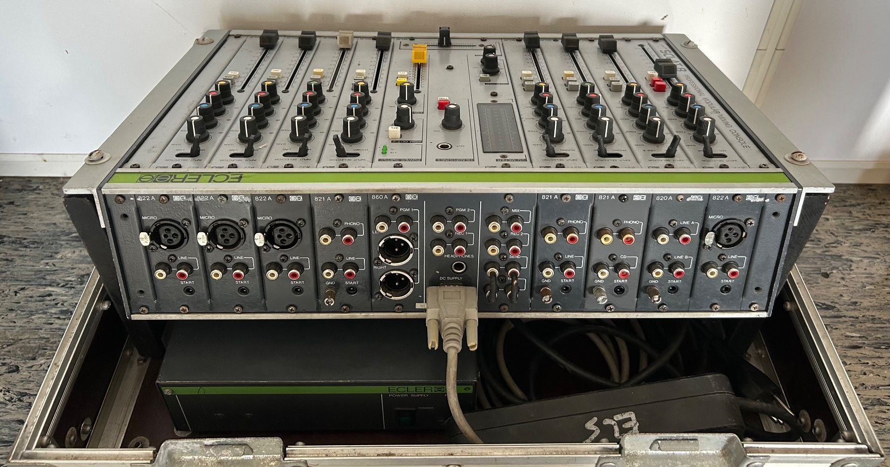 Console di mixaggio: Ecler SCLAT-8 Professional Modular Mixing Console inkl. Case – Usato da Zürich venduto da LuZ_8005 2