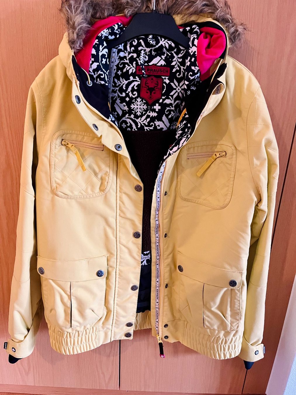 Jacken: Skijacke – Neu (gemäss Beschreibung) aus Hinwil von Maria60