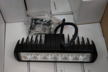 Fari: LED Arbeitsscheinwerfer 18 Watt – Nuovo e nell'imballaggio originale da Wauwil venduto da funx 1