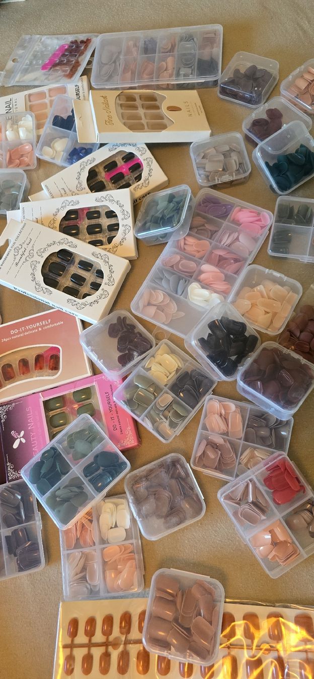 Unghie finte: Künstliche Fingernägel Sets  – Nuovo (secondo la descrizione) da Walde AG venduto da LuuMa 3