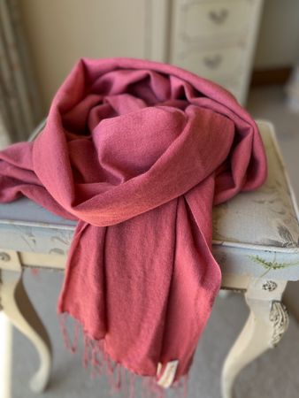 Edler Kaschmir Schal von The Cashmere Company