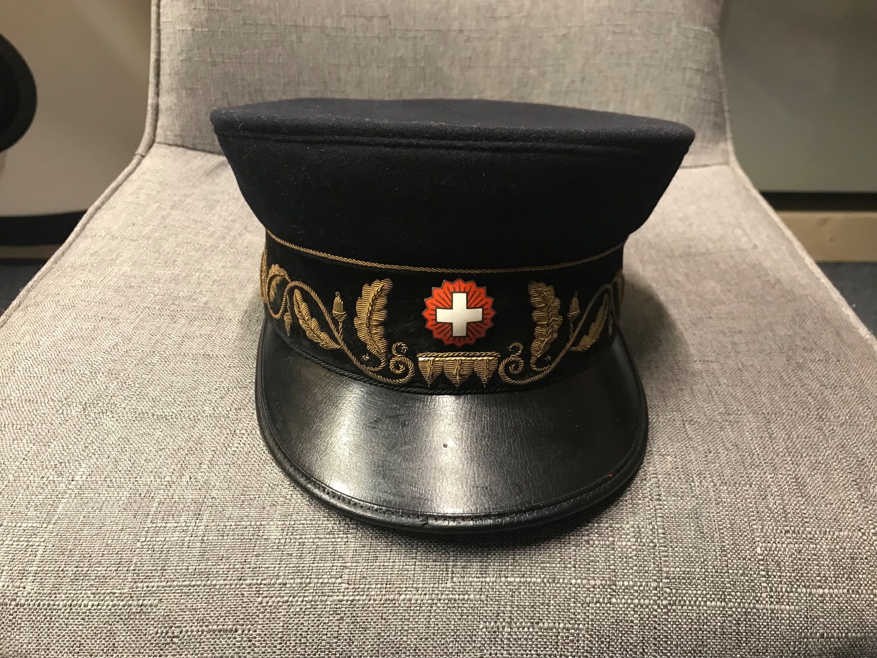 SBB/CFF/FFS Uniformi: SBB / Privatbahn Vorstand Mütze – Usato da Erschwil venduto da Freitag1 1