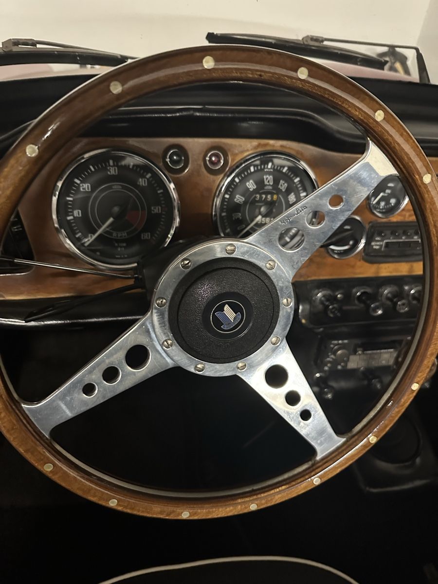 Triumph Automobili: Triumph TR4 A IRS – Usato da Herrenschwanden venduto da Coke_15