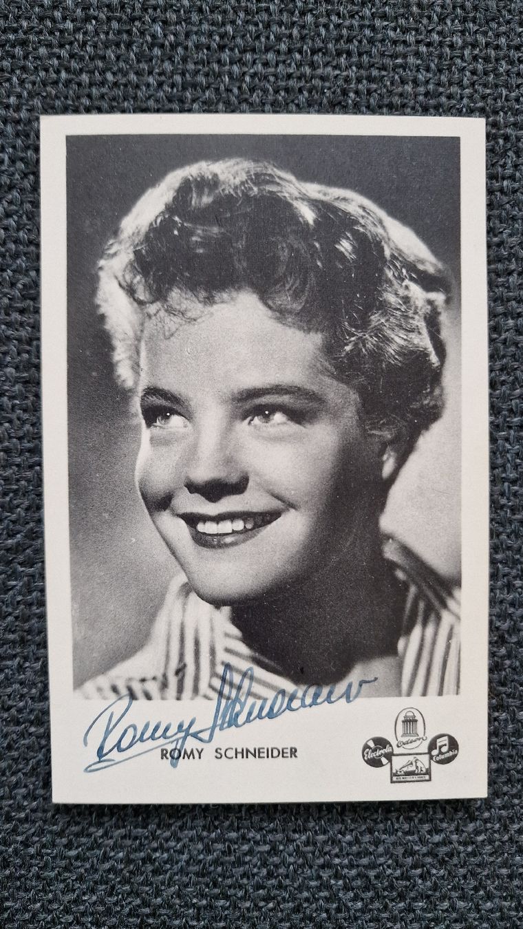 Autografi: Autogrammkarte Romy Schneider – Usato da Konolfingen venduto da Nostalgiker