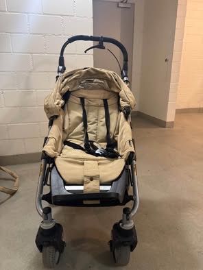 Carrozzine: Gebrauchter Kinderwagen mit Tragetasche – Usato da Buchs ZH venduto da raindrops77