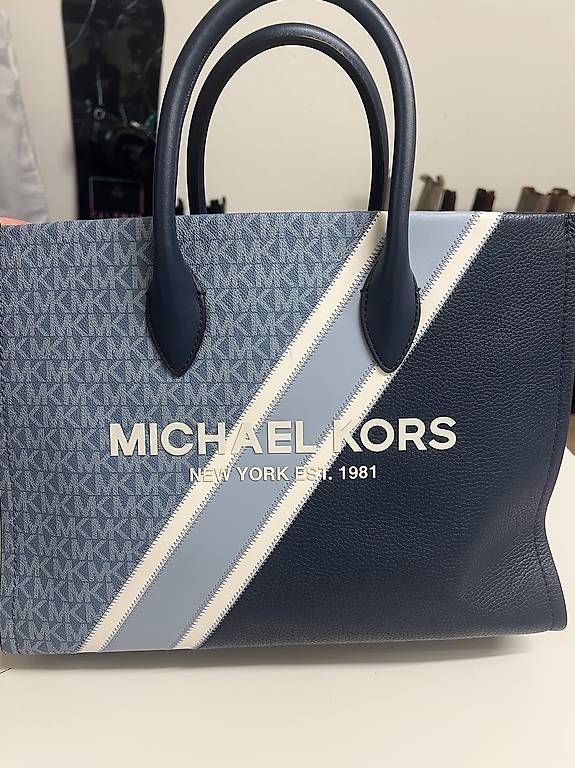 Michael Kors Borse da donna: Michael Kors Tasche Neu – Nuovo (secondo la descrizione) da Oetwil am See venduto da leu_w8pb