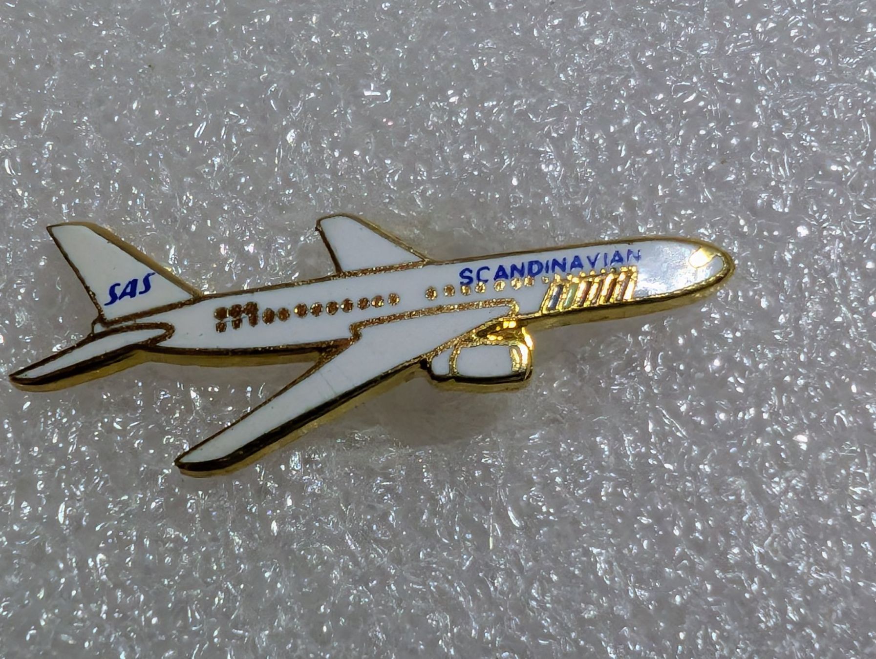 Plaquettes & Badges: Ansteckpin 251: Flugzeug – D'occasion à Oppligen par Pin-Fall-Shop