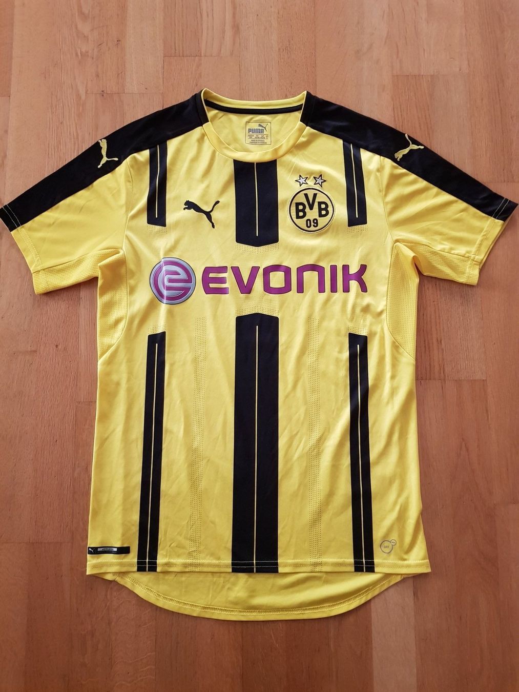BVB Leibchen & Hosen: Trikot BVB Dortmund Grösse S (44/46) – Gebraucht aus Uster von bri_tb66