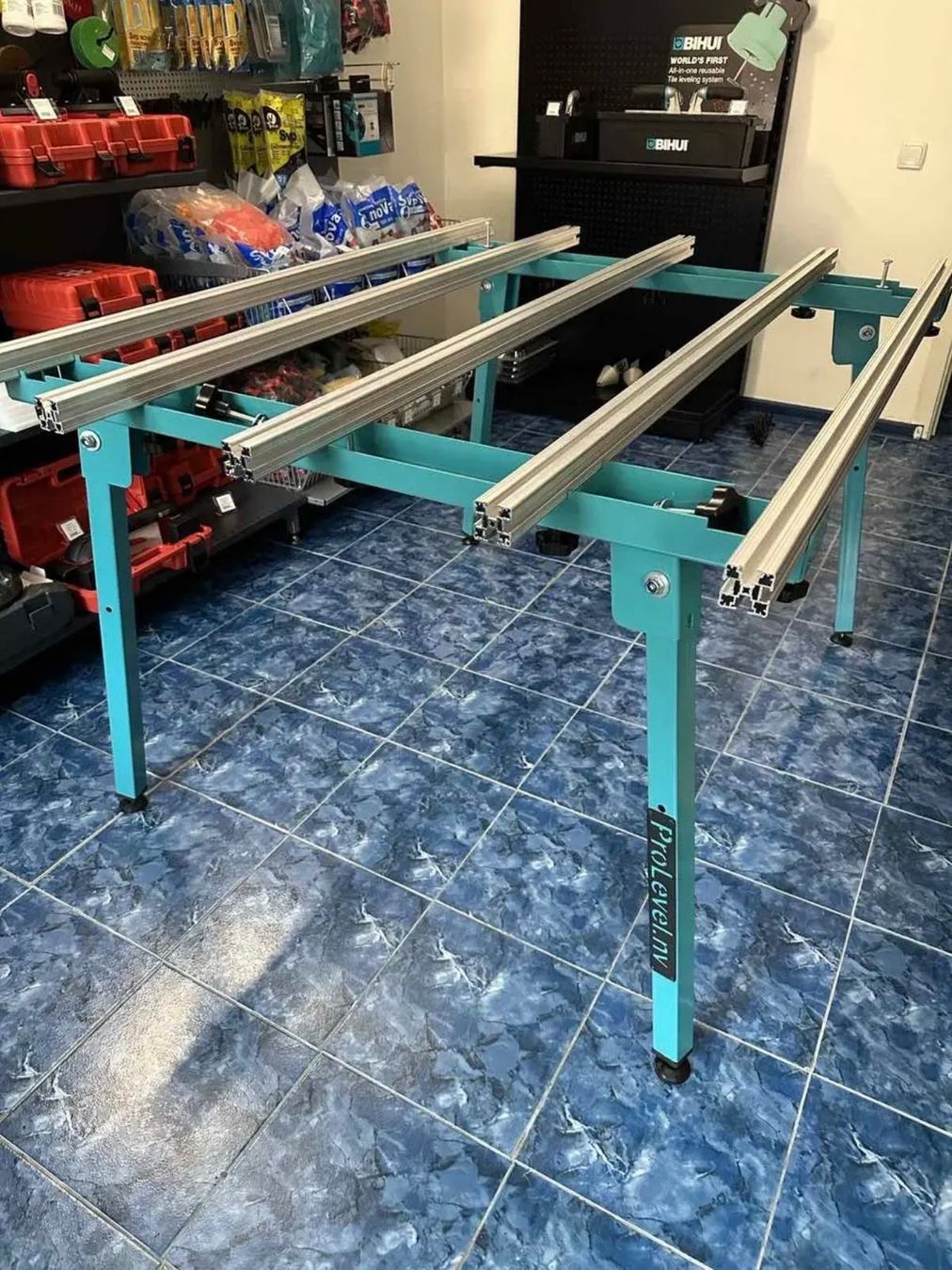 Tables: Verkaufe einen Bautisch. – Neuf (Voir description) à Sursee par ide_5mzb