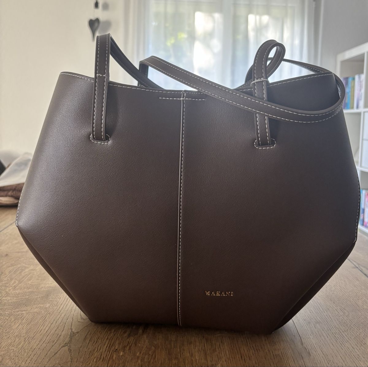 Taschen für Damen: Makani Handtasche – Neu und originalverpackt aus Boswil von nic_ba01 4