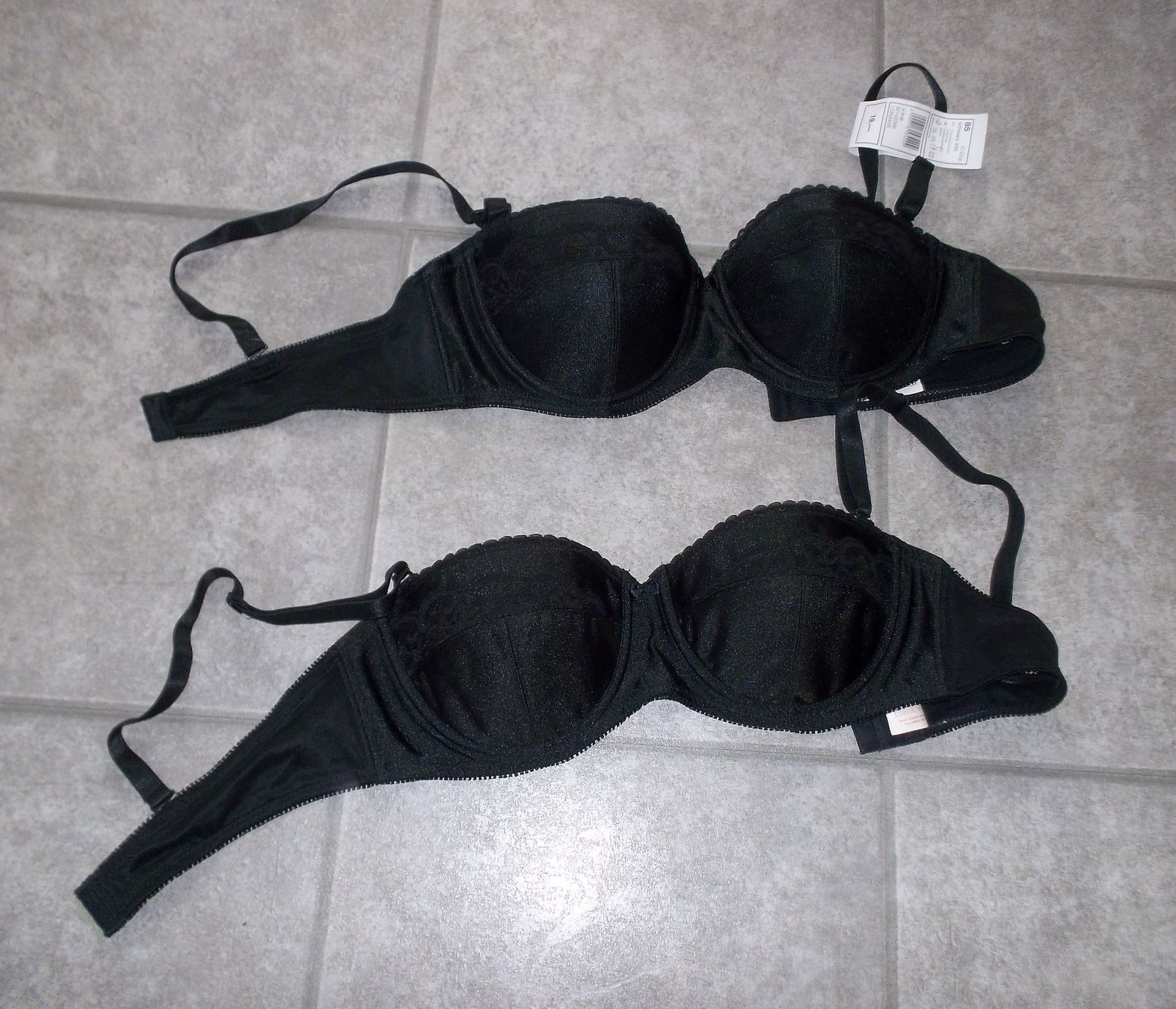 Altra biancheria intima: 2 BHs, Schwarz, Grösse 85C, Neu – Nuovo (secondo la descrizione) da Kaltbrunn venduto da Cindy99
