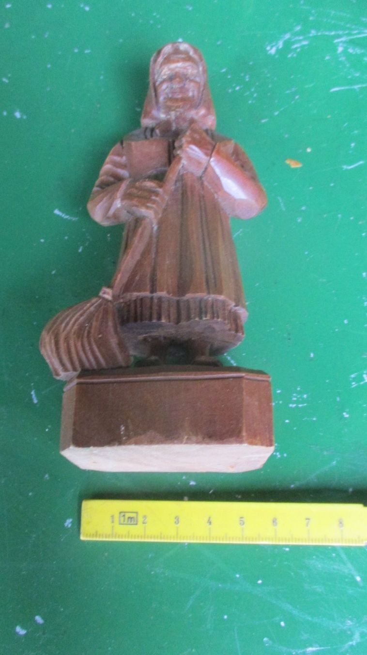 Statuette: Geschnitzte Bäuerin – Usato da Weier im Emmental venduto da waefler03 6