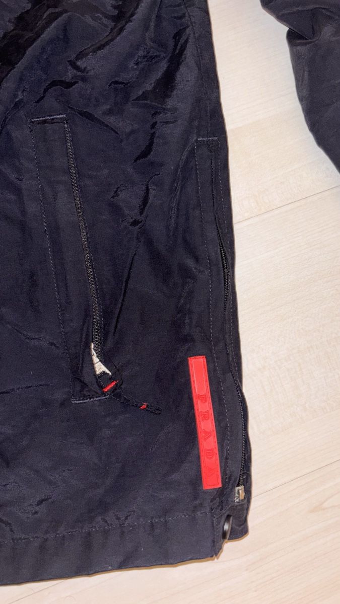 Prada Vestes: Prada jacke – D'occasion à Dietikon par rap_5byd 2