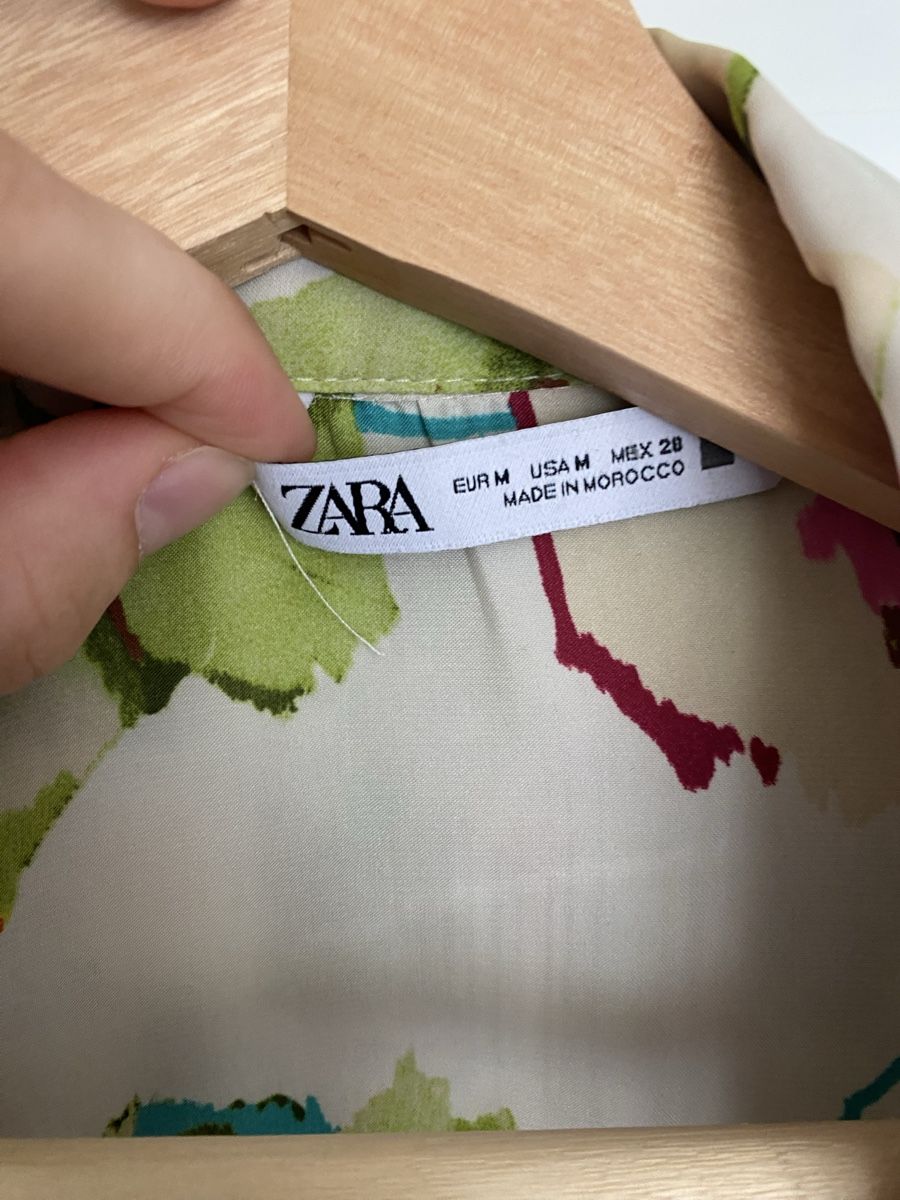 Zara Camicette: Bluse Zara Blumenmuster Grösse M – Usato da Basel venduto da hea_pp2f 1