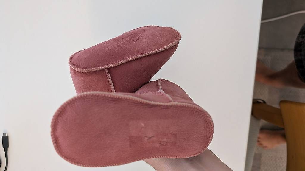 Scarpe per ragazzi: Lammfellfinken Baby Grösse 21 rosa – Usato da Zürich venduto da albalm 1