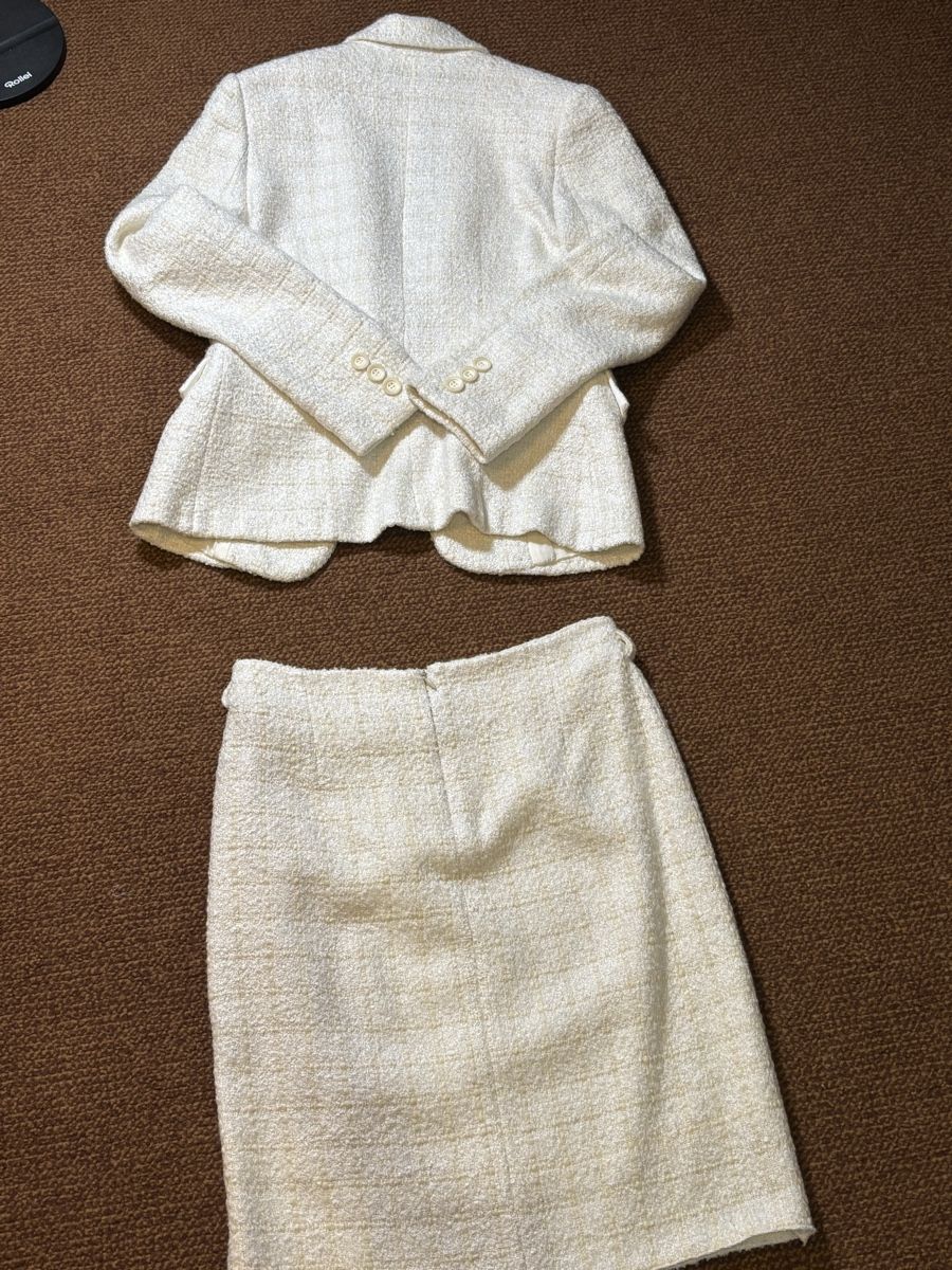 Kleiderpakete: Ensemble – Gebraucht aus Confignon von Second_Hand_Ch 7