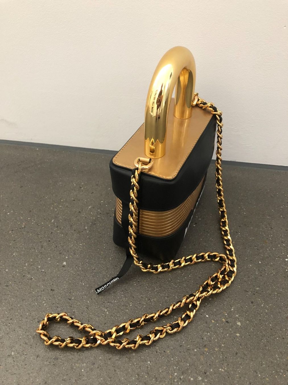 Moschino Borse da donna: Handtasche Sammlerstück – Nuovo (secondo la descrizione) da Zug venduto da nike22 2