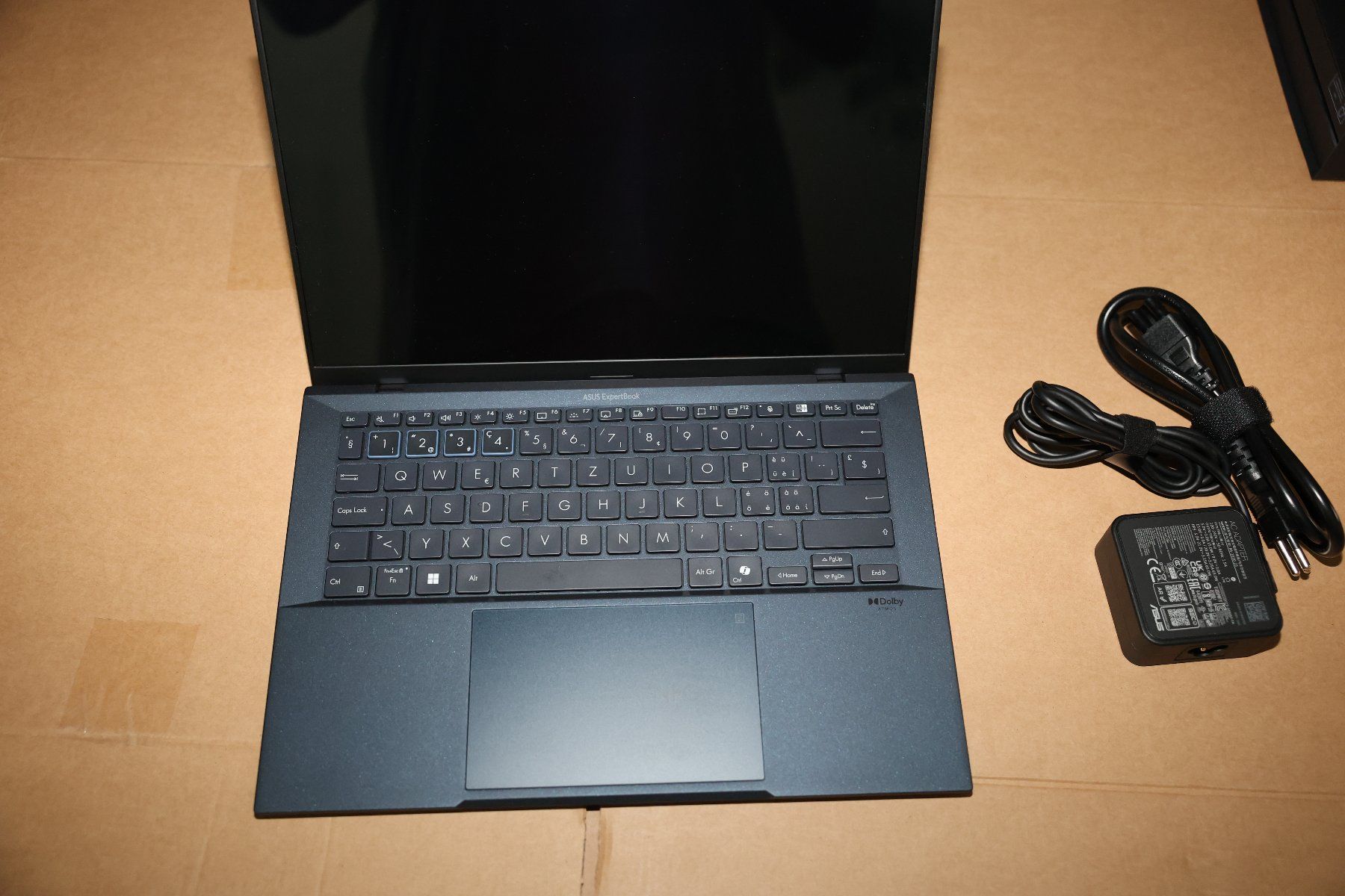 Asus Notebook: ASUS ExpertBook B9 OLED (B9403CVAR-PP1653X) – Usato da Zürich venduto da Verkaufen-Schweiz 2