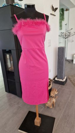 Feminines Cocktailkleid, geschlitzt, NEU