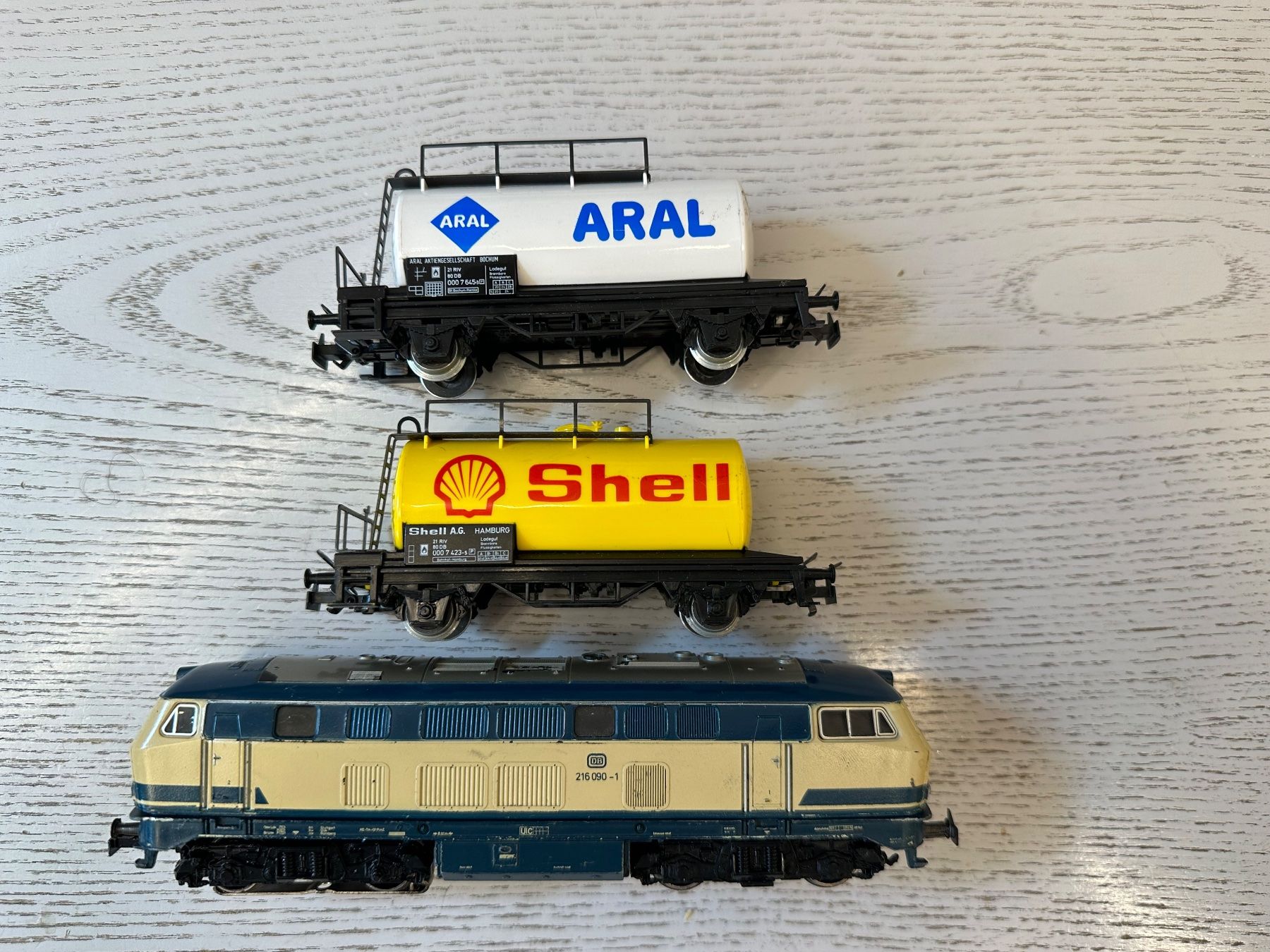 Märklin Modelleisenbahnen: Märklin 3074 DB BR 216 Tankzug – Gebraucht aus Lupsingen von New-Haven 2