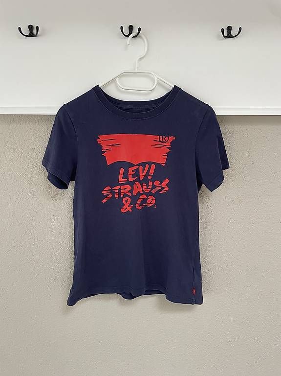 Levi's Camicie, T-shirt & Polo: Levis T-Shirt  Dunkelblau Gr. 152 – Usato da Glis venduto da SabrinaXA