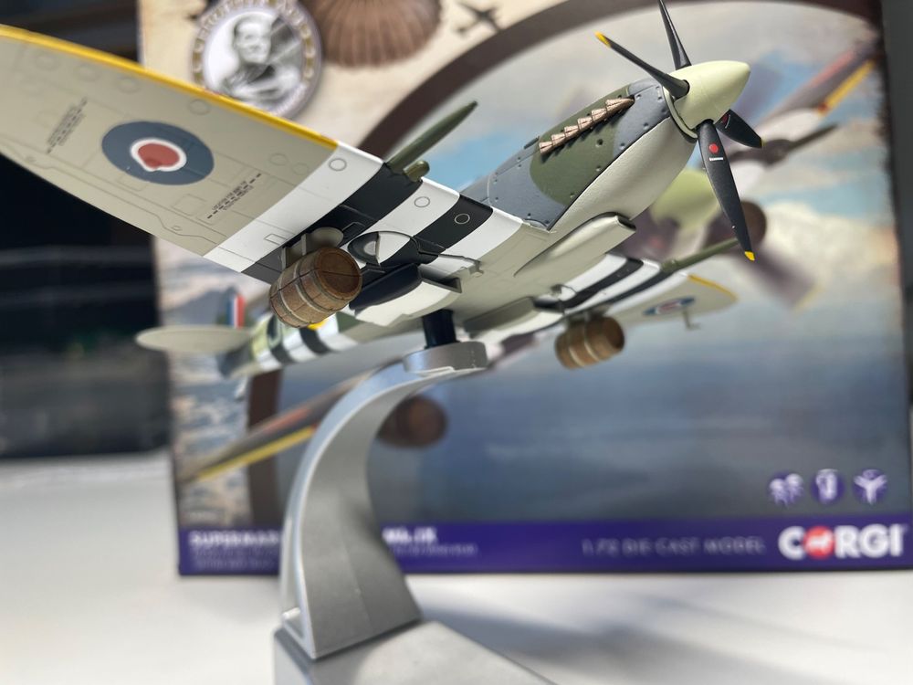 Spitfire Mk IX Johnny Johnson 