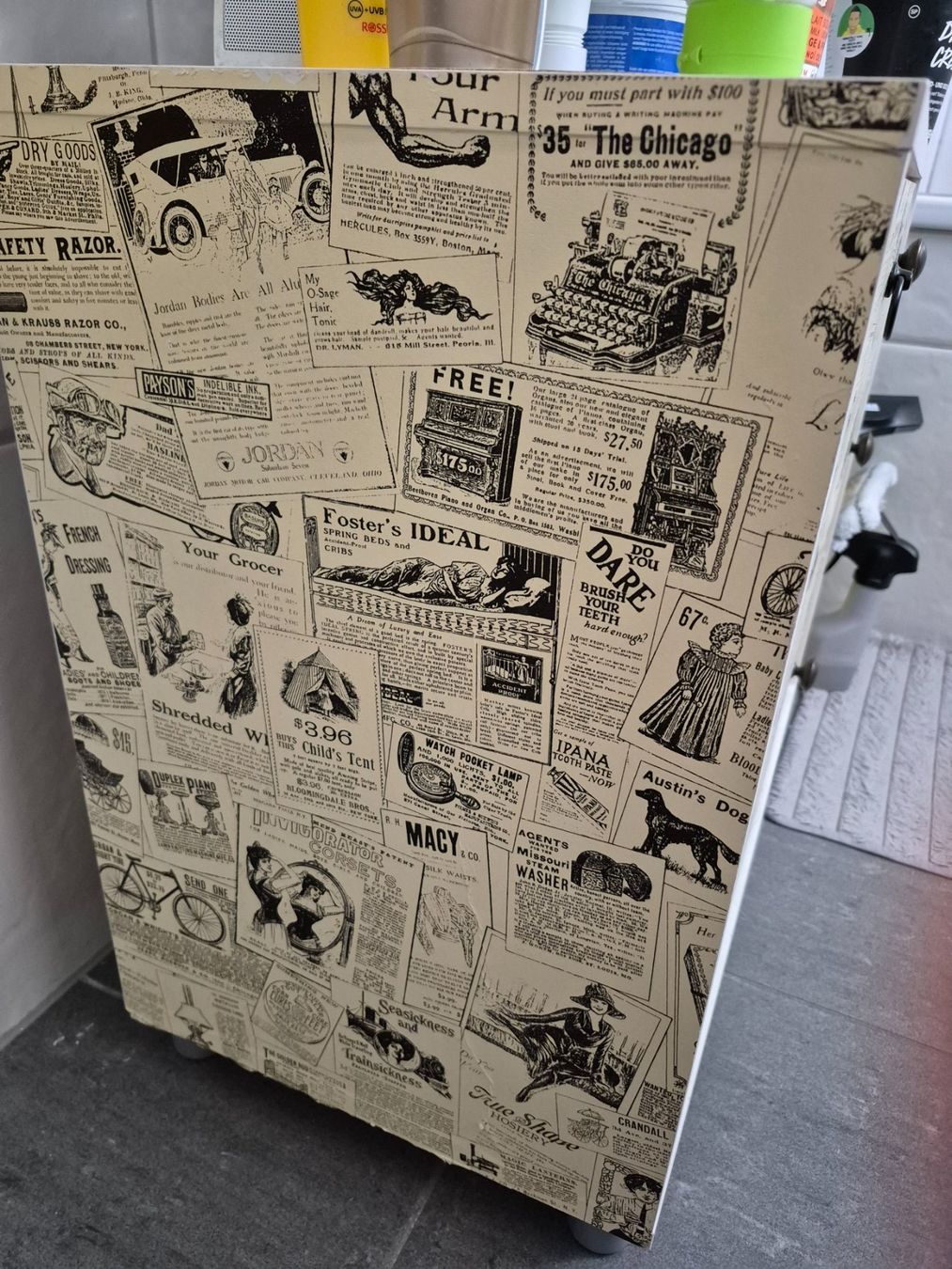 Badezimmermöbel: Lavabo Unterschrank mit Vintag Style – Gebraucht aus Herisau von Berlintagundnacht 1