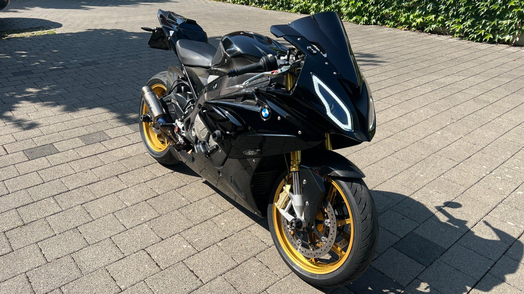 BMW Strasse: BMW S1000RR | Custom | SC-Project | HP Teile | 2017 – Gebraucht aus Basel von Hangman776