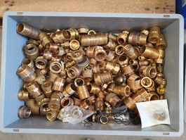 Diverse Fittings Rotguss