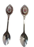 2 Vintage Kaffeelöffel, vermutlich Silber, Rosenmotiv