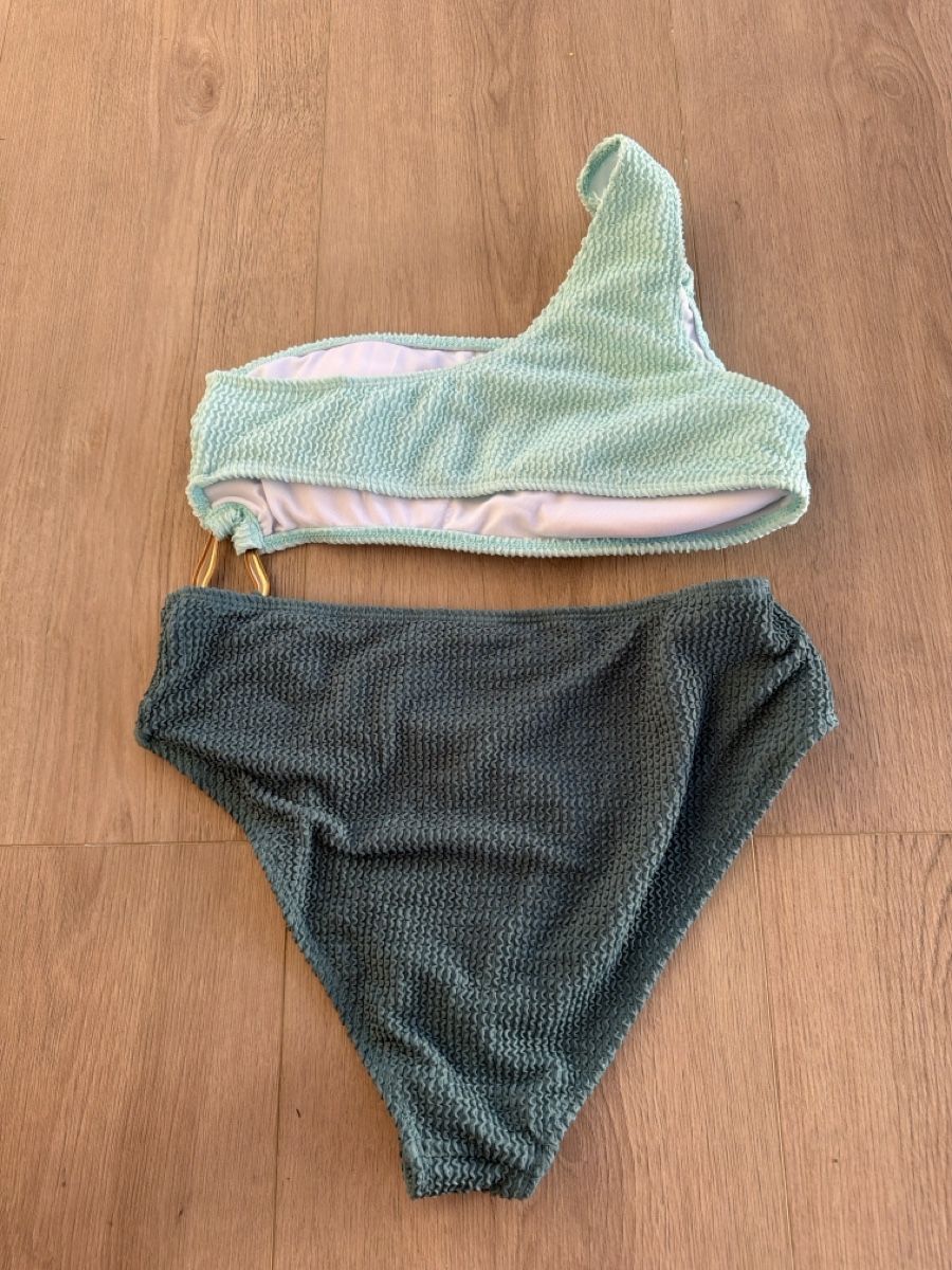 Badekleider & Bikinis: Bikini neu L  – Neu (gemäss Beschreibung) aus Däniken SO von NBdesign 1