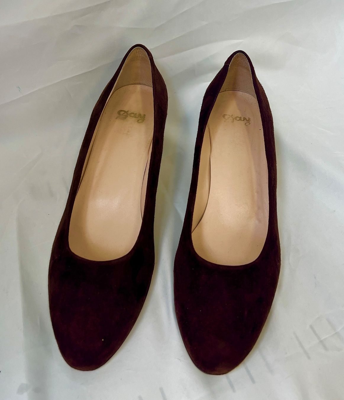 Scarpe da donna: Braune Wildleder Pumps – Usato da Zürich venduto da Drahtzug
