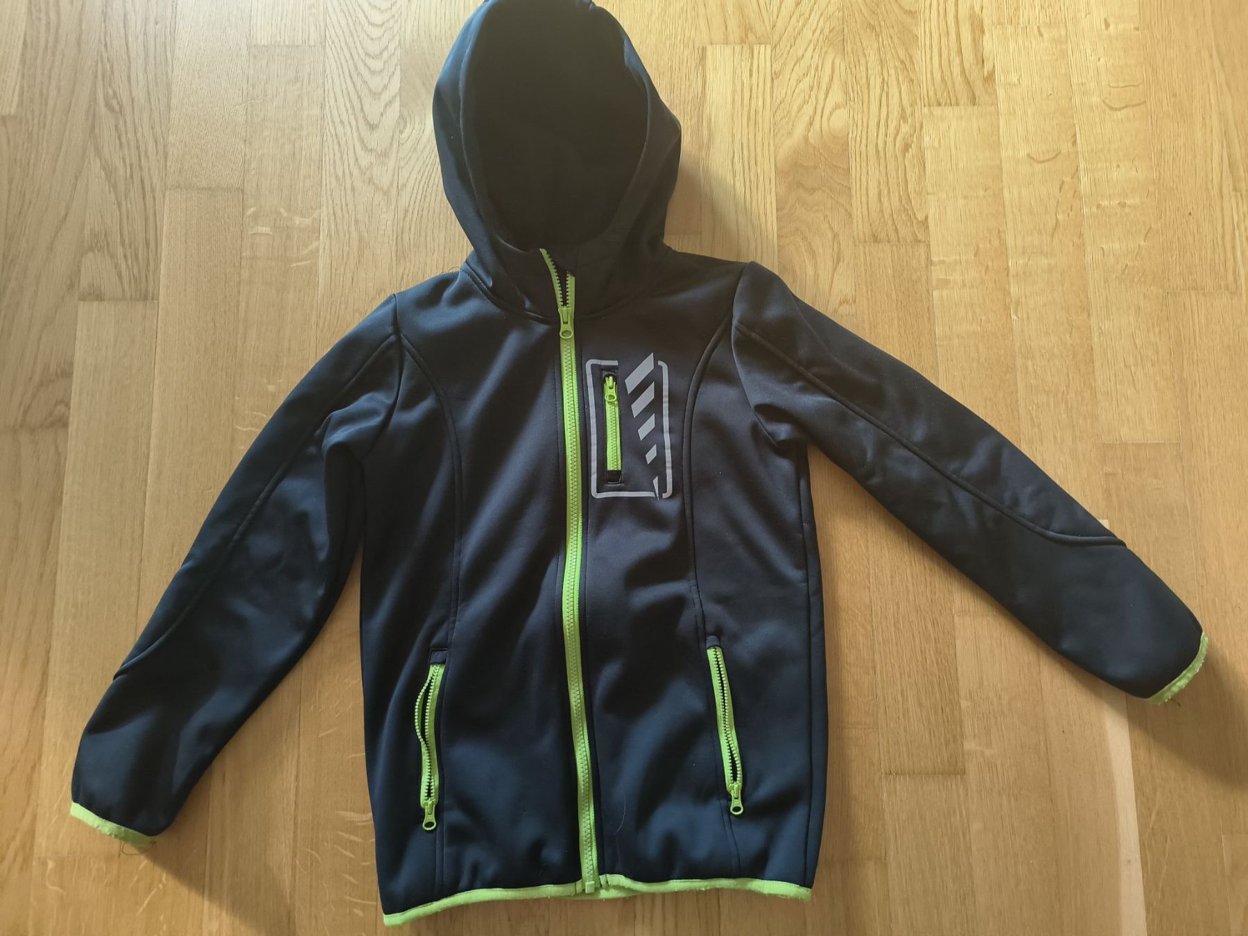 Giacche & Cappotti: Kinder Softshell Jscke,Gr.134/140 – Usato da aarburg venduto da macacito