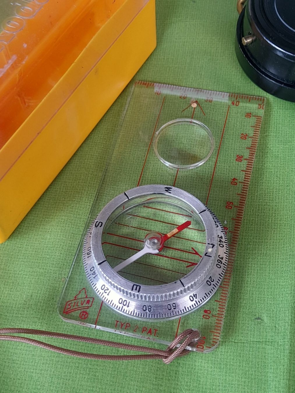 GPS & Appareils de mesure: 2 x Kompass – D'occasion à Aeschi b.Spiez par 52_wochen 6