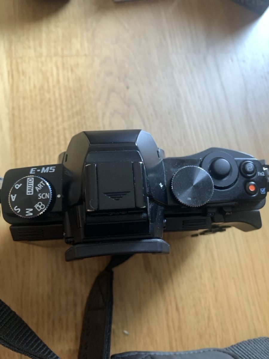 Olympus Kamera: Olympus OM-D.  E-M5 – Gebraucht aus Flawil von R1F1 1