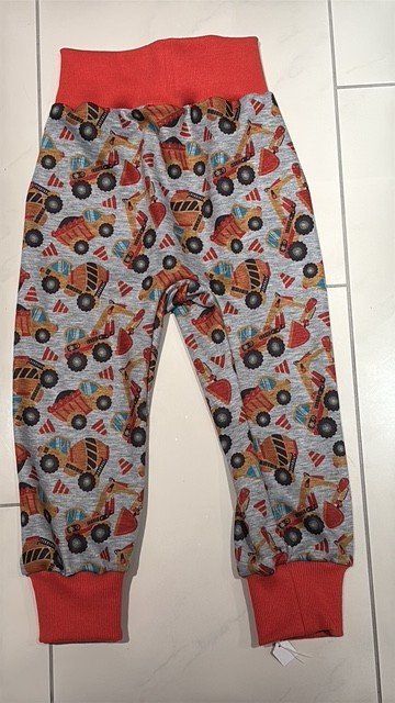 Pantaloni: Fleece Thermo Pumphose mit Bagger Gr. 98/104 Neu – Nuovo e nell'imballaggio originale da Rietheim venduto da Nugger
