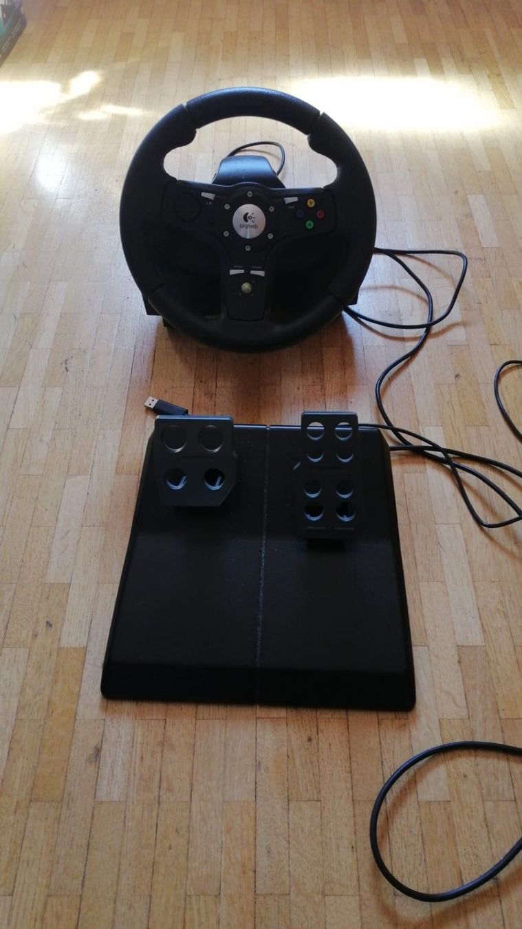 Microsoft Console: Xbox 360 + Kinect, manette compatible, kit conduite, 21jeux – Usato da Genève venduto da tremmetri 6