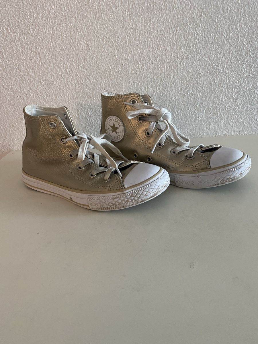 Converse Scarpe per ragazze: Converse  Mädchen gold Gr.33 – Usato da Biel-Benken BL venduto da PANORMUS