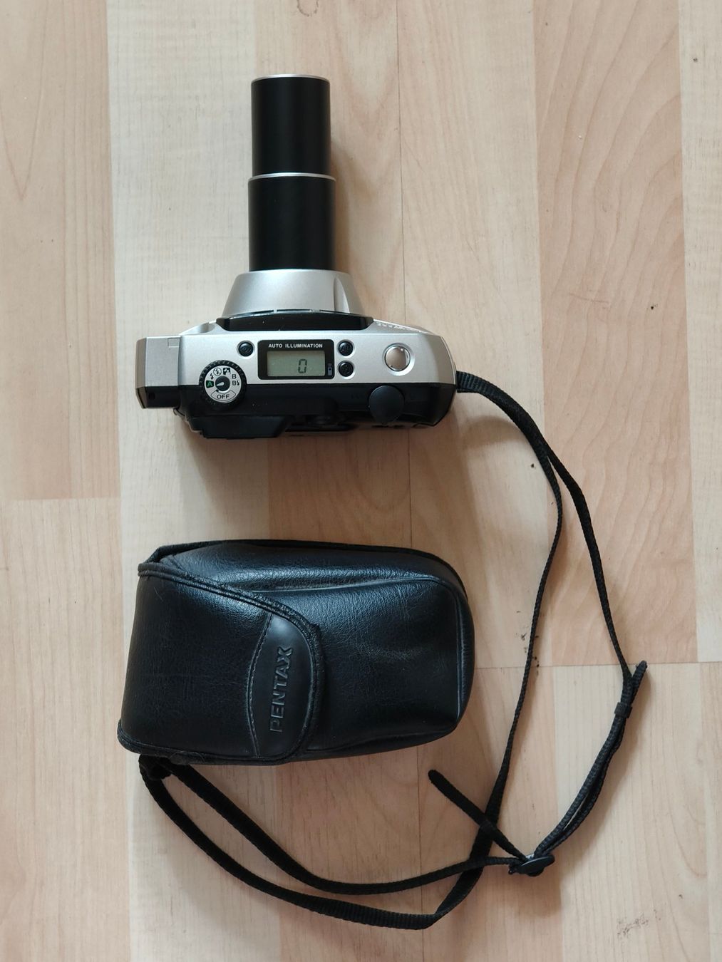 Pentax Appareil photo: Pentax ESPIO 160 Superzoom with date back – D'occasion à Hägendorf par Flashman 2