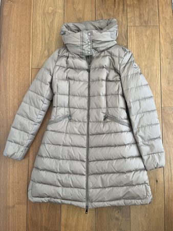 Moncler Damen Daunenmantel