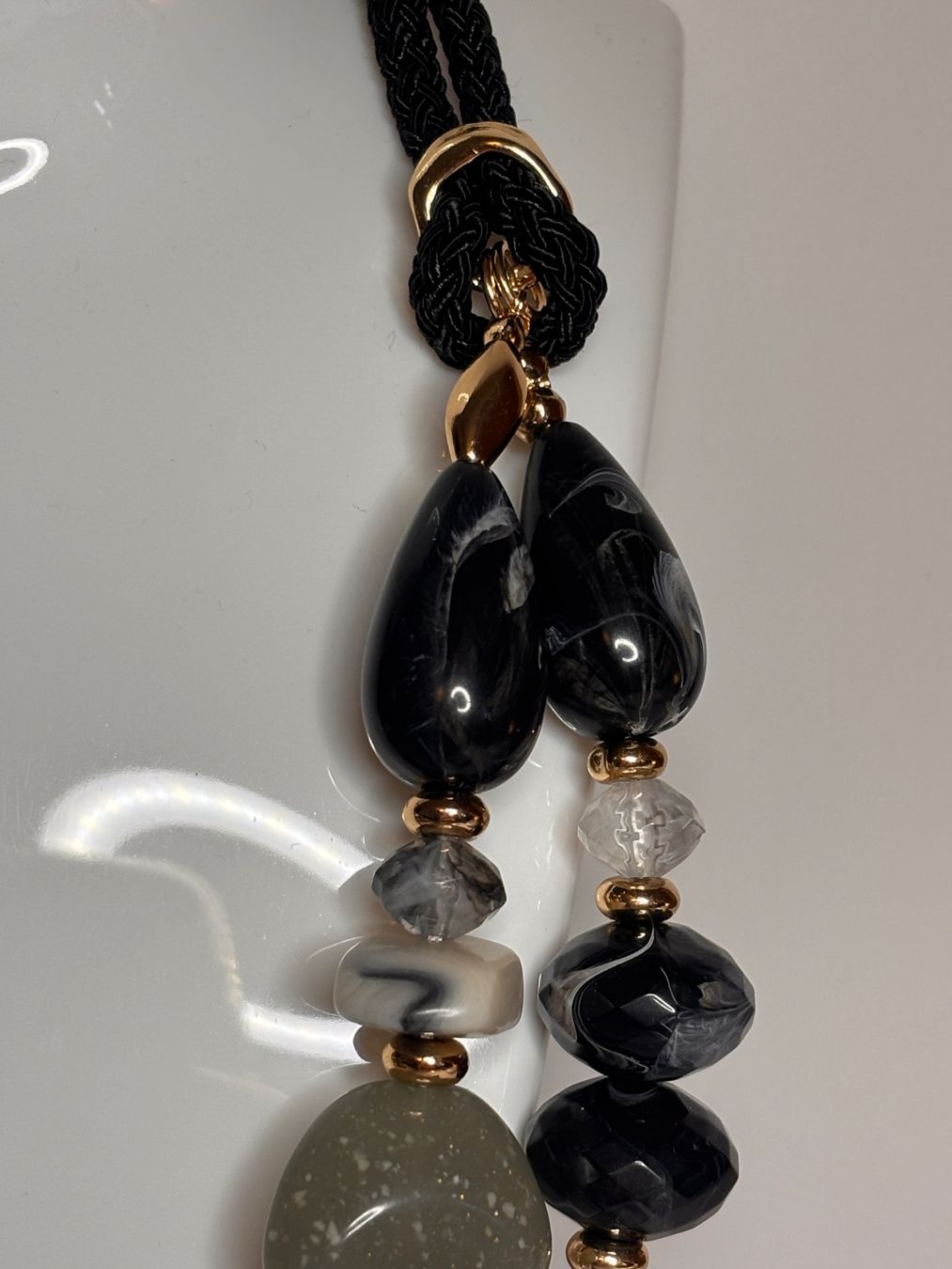 Catenine: Collier tendance nuances de noir ✨ – Nuovo (secondo la descrizione) da Lausanne venduto da mel2dreams 4