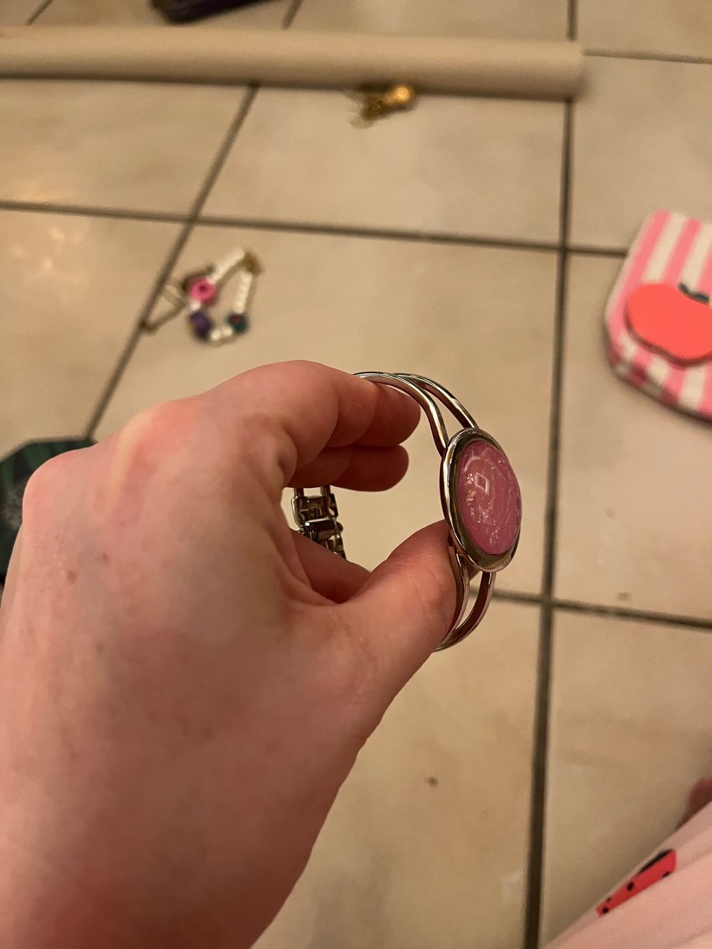 Bracciali & Braccialetti: Bracelet argenté pierre rose ouverture devant – Usato da Porrentruy venduto da Madamebovary 1
